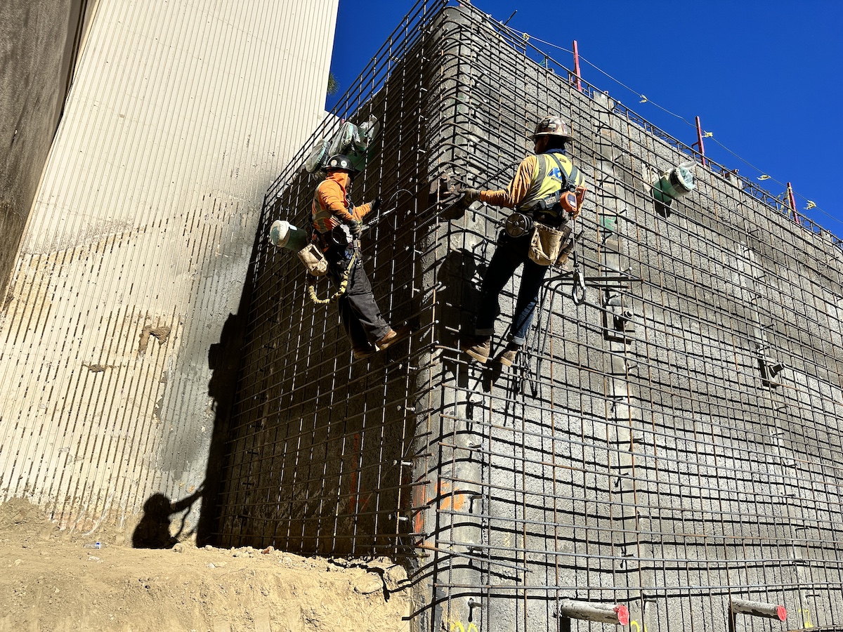 01 Shotcrete Reinfocing Steel Installation Shotcrete reinforcing steel installation